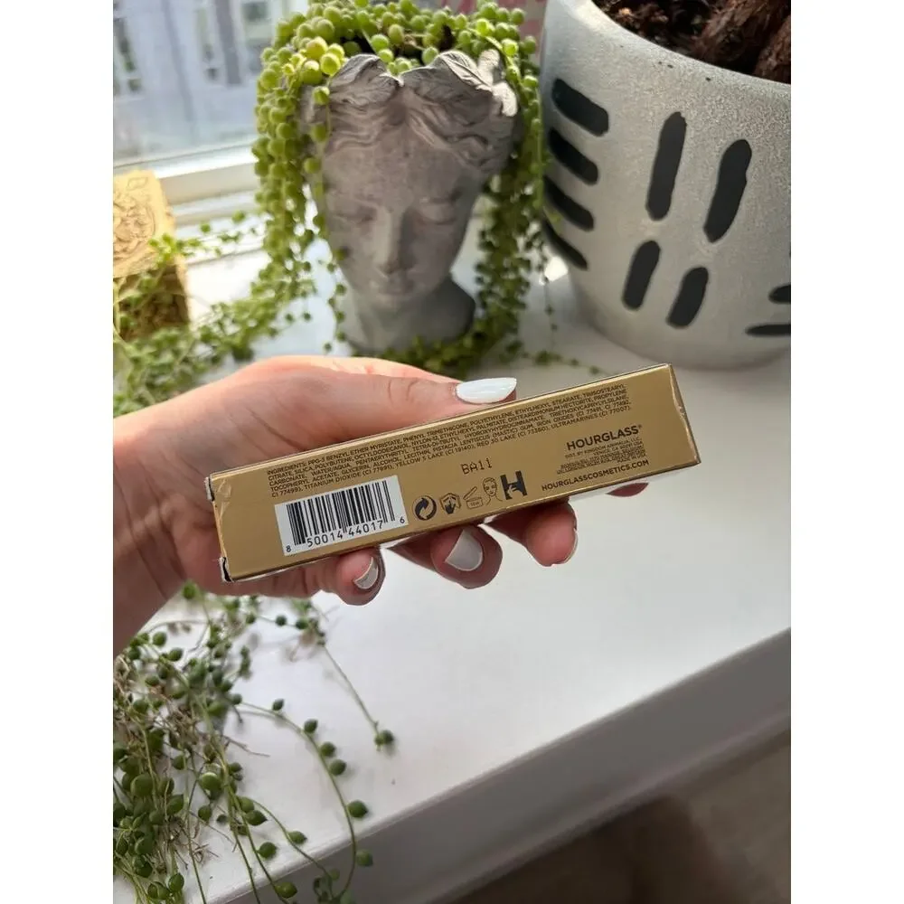 NEW Hourglass Vanish Blush Stick in Wonder Pink